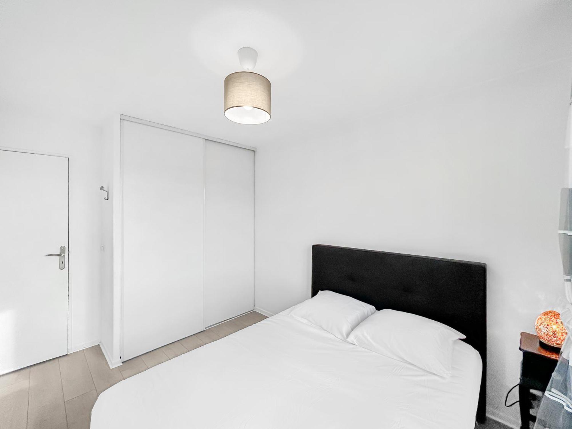 Escale Affaires Dugny-Bourget Apartment Exterior photo