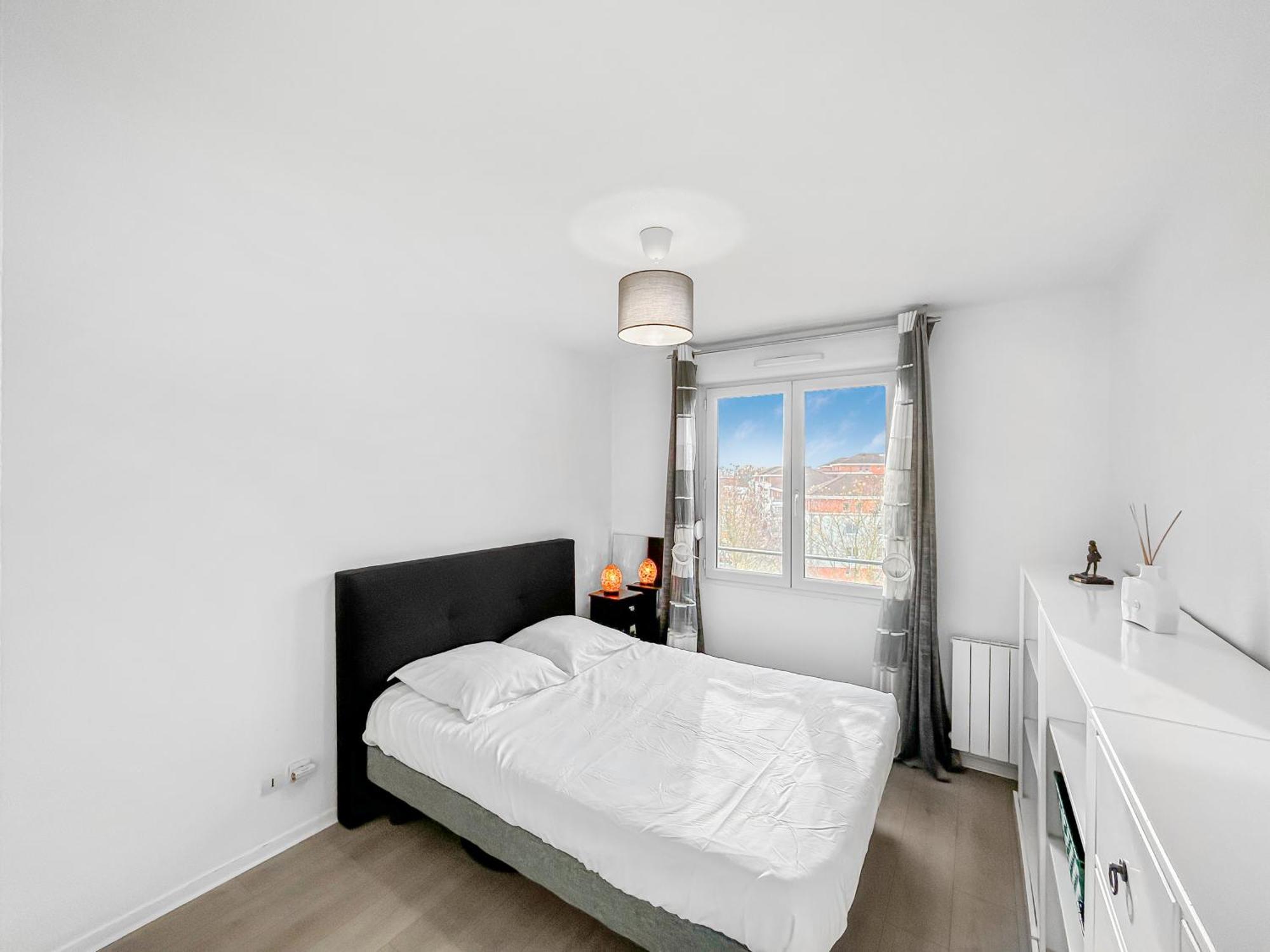 Escale Affaires Dugny-Bourget Apartment Exterior photo