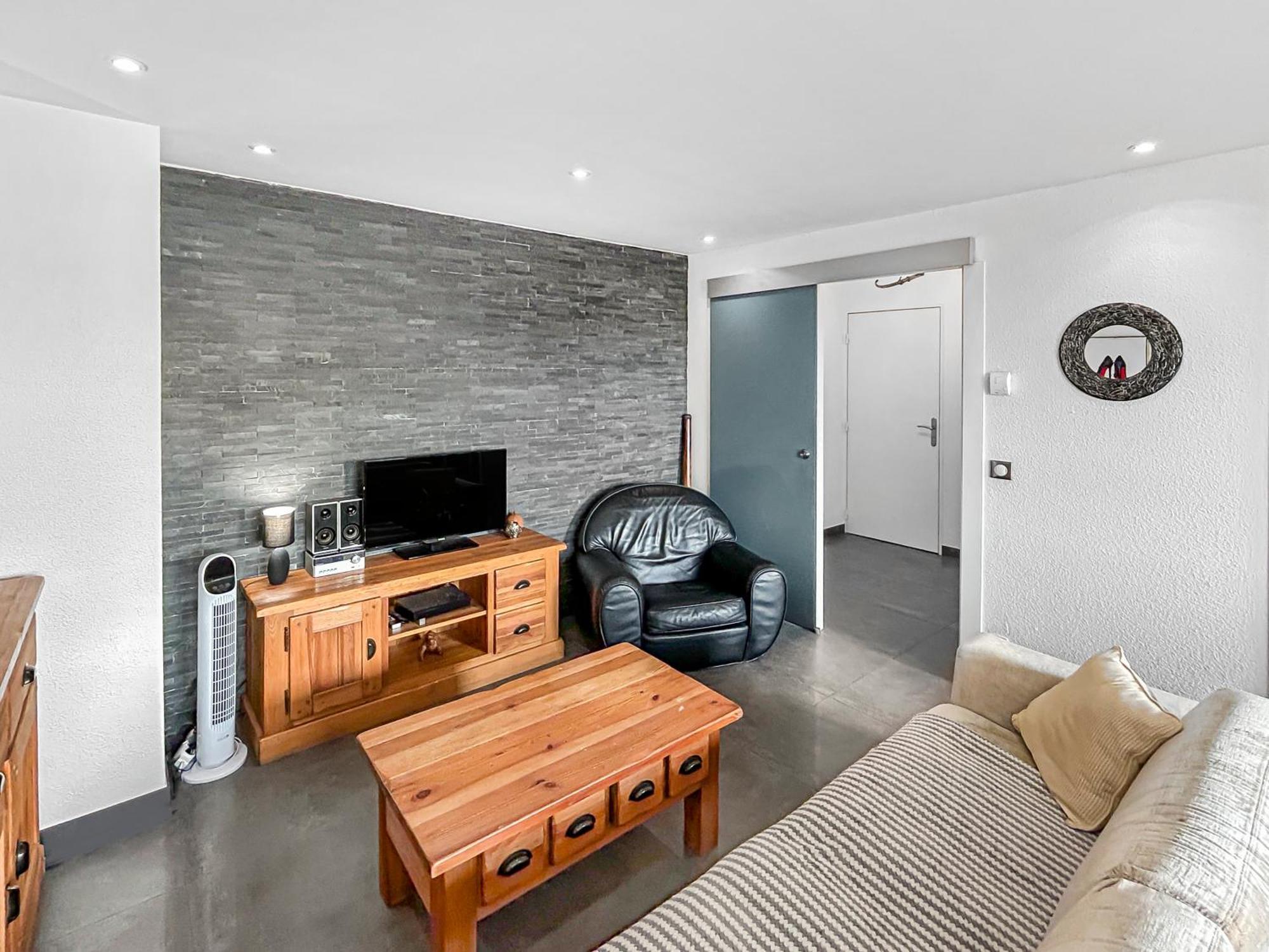 Escale Affaires Dugny-Bourget Apartment Exterior photo